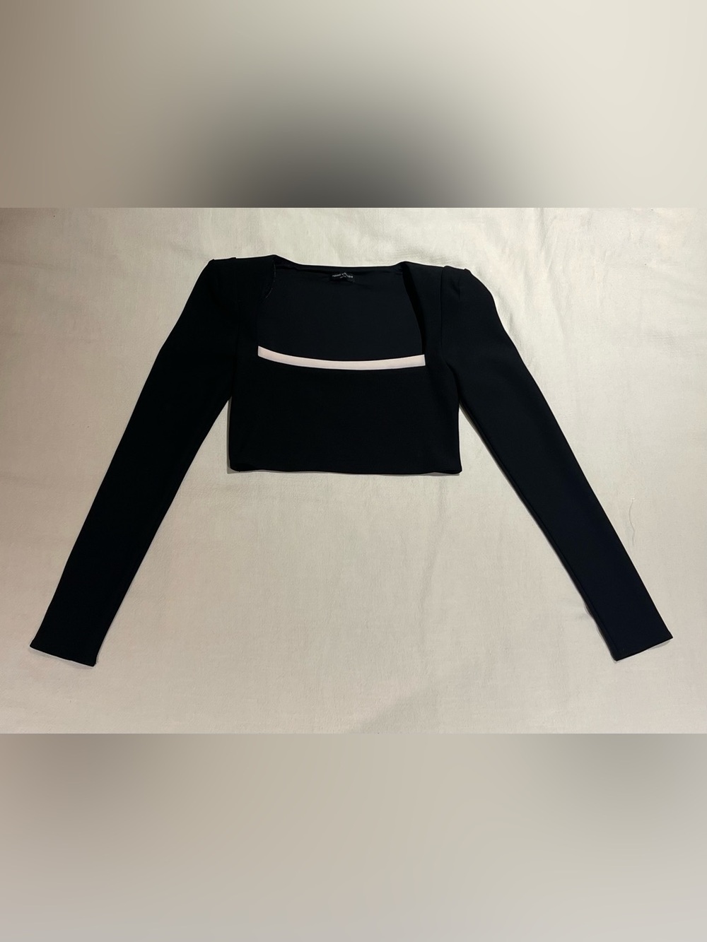 naked wardrobe Black Long-Sleeve Crop Top with Shoulder Pads